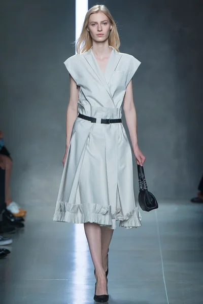 Look 2
